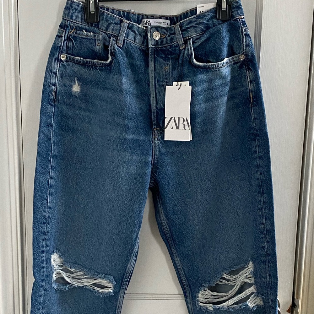 NWT ZARA Mom Fit Jeans (Size US 10)